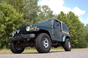 Jeep Wrangler Unlimited Suspension Lift Kit - Rough Country - 2 Inch M1 with N3 Shocks - Metallic Silver - '04-'06